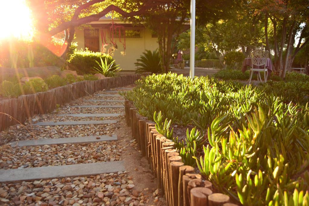 King'S Highway Guest House Somerset West Kültér fotó